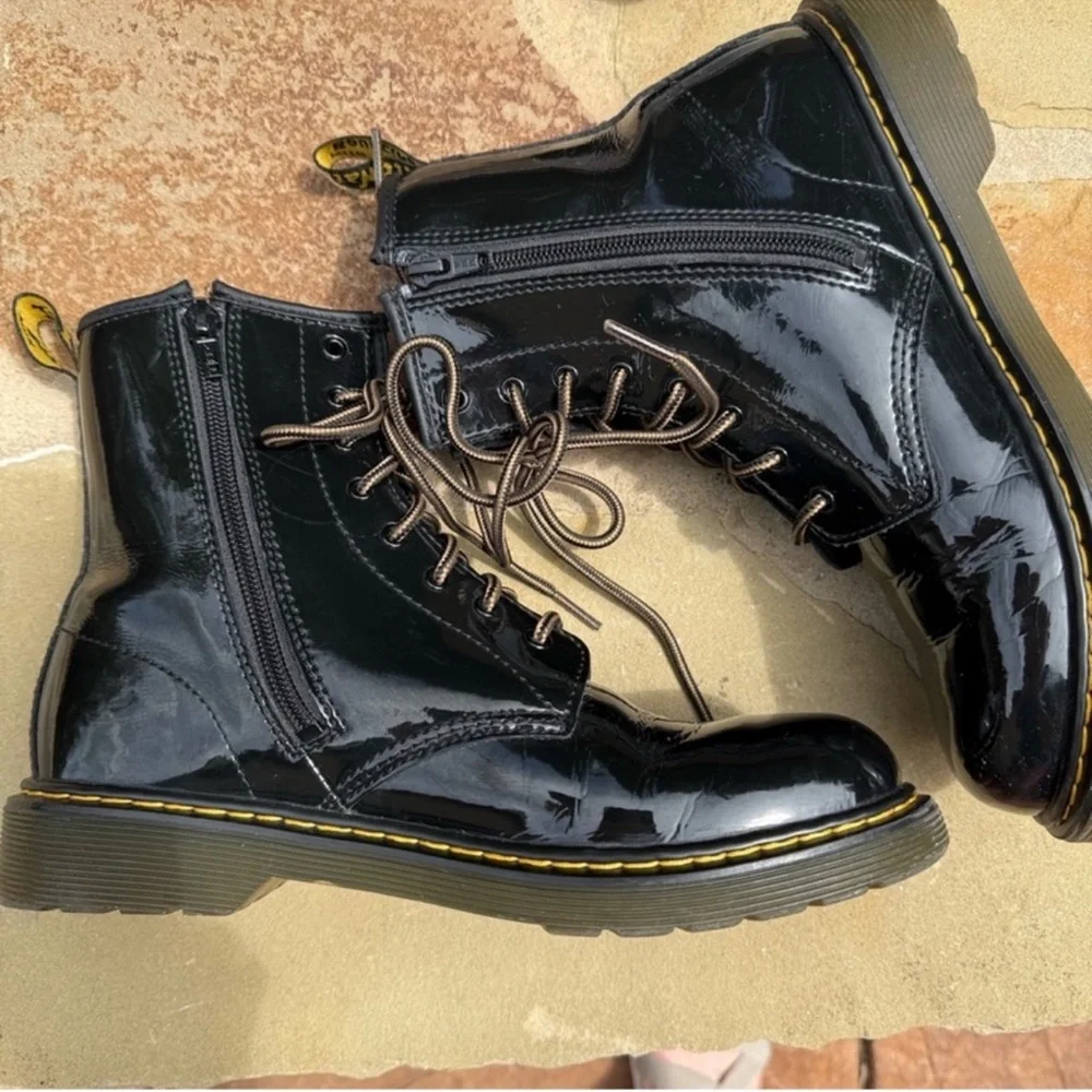 Dr. Martens 1460 Youth Black Patent Leather Side Zip Boots Size‎ 6